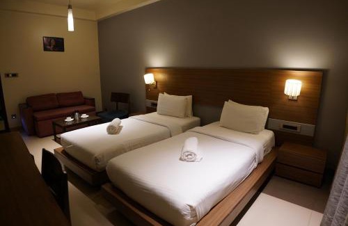 Paud Hotel | Hotel Sadanand Regency - Newly Renovated