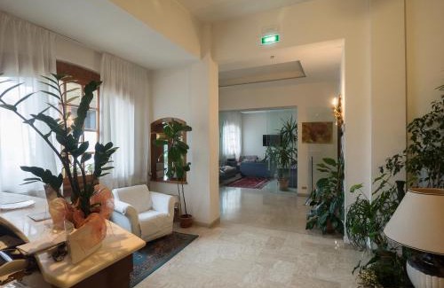 Santarello Hotel | HOTEL SANTOROTTO di FABIO TERROSI