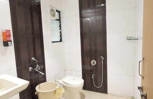 Surat Hotel | HOTEL SHAGUN ROOMS & BANQUET Surat