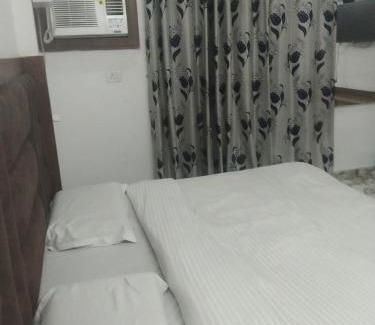 Katra Hotel | Hotel shiv sham