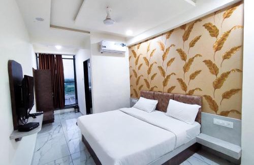 Rajpipla Hotel | Hotel Shivam