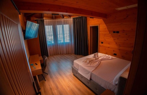 Zues Hotel | Hotel Shpija e Gjyshit