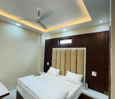 Bahraich Hotel | Hotel Shri Goverdhan