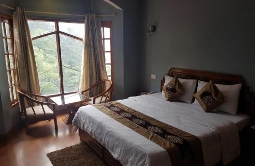 Bemloi Hotel | Hotel Silverine