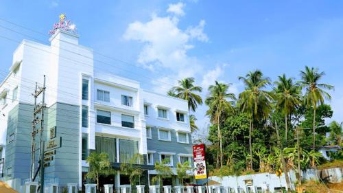 Thalassery Hotel | HOTEL SKY PARADISE