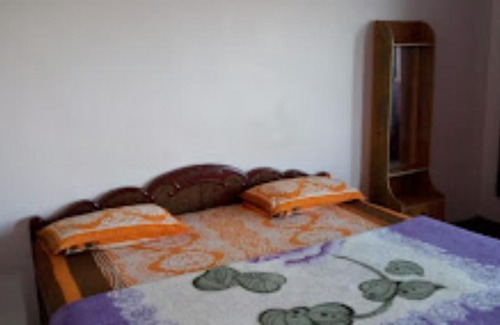 Kausani Hotel | Hotel Snow View Guest House kausani