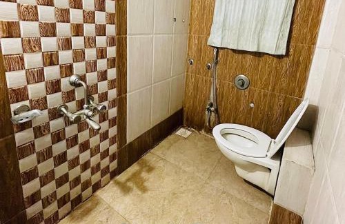 Pandharpur Hotel | Hotel SP Majestic