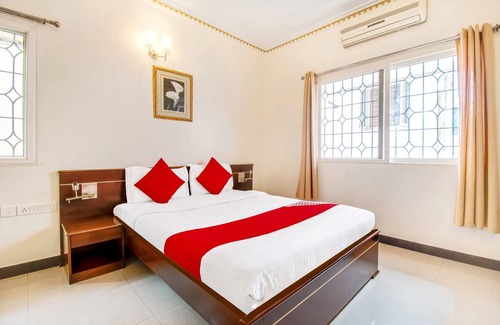 Mughal Sarai Hotel | Hotel Station View Mughalsarai by ShriGo Hotels