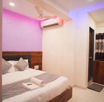 Navrangpura Hotel | Hotel Sudama Palace, Ahmedabad