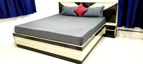 Deoghar Hotel | HOTEL SWASTIK "free pick up from station & airport"