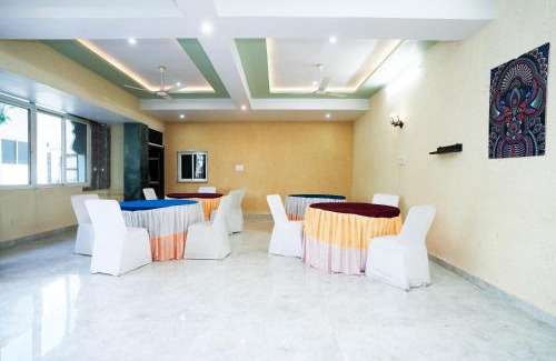 Dabok Hotel | Hotel The Galaxy near Udaipur Airport