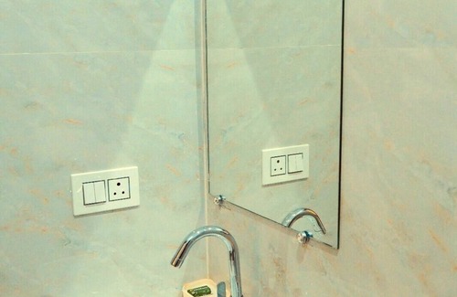 Khajuraho Hotel | Hotel The Ram Krishna