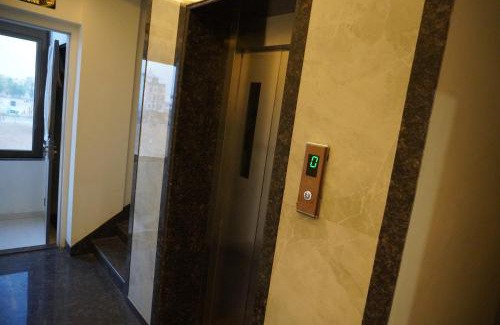 Khatu Hotel | Hotel The Royal Barbariq