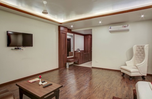 Katra Hotel | Hotel The Royal Krishna