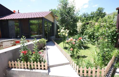 T'ba Bed & Breakfast | Hotel Tsiskari