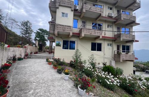 Baluwapati Deupur Hotel | Hotel Village View Nagarkot