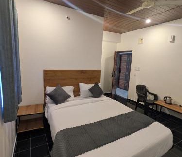 Ibrahimpatan Cabin | Hotel Virat Stay