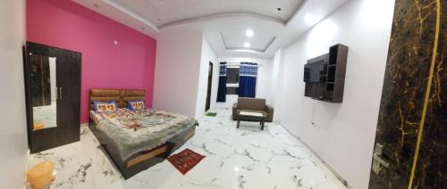 Hasanganj Hotel | Hotel Vrindavan