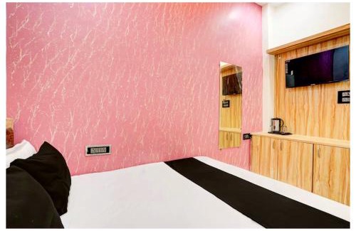 Varanasi Hotel | HOTEL VRRINDA # RESIDENCY Near Shree Kashi Vishwanath Temple - A Top Rated Hotel