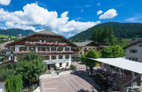 Monguelfo Hotel | Hotel Weisses Lamm