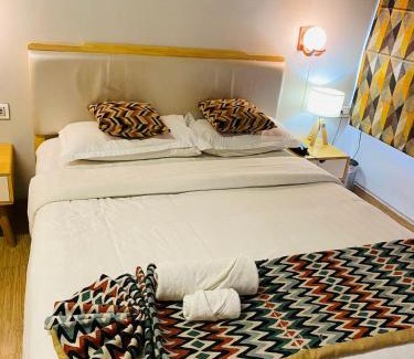 Hoshangabad Hotel | Hotel Wood Inn