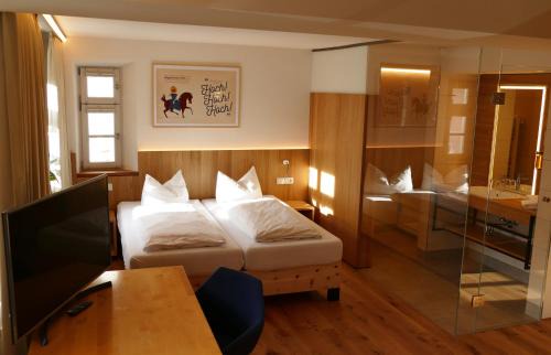 Hilpoltstein House | Hotel zum schwarzen Ross und Gutmann Zur Post