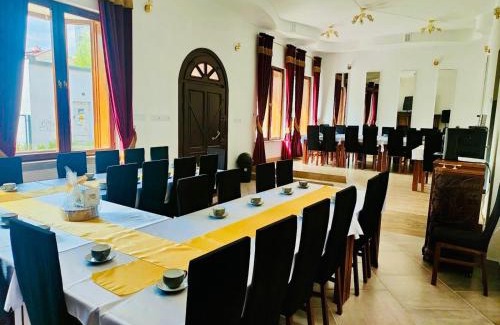 Czestochowa House | Hotelino Stare Miasto Częstochowa