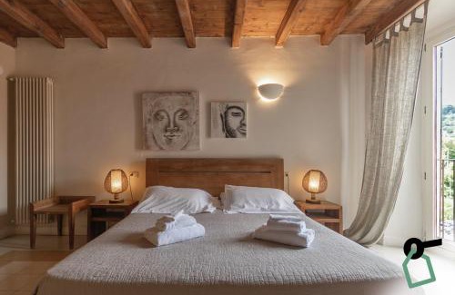 Vezzano Ligure Hotel | Hotiday Vezzano Ligure