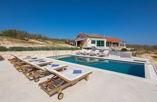 Pasman House | House ∙ 3 bedrooms ∙ 8 guests