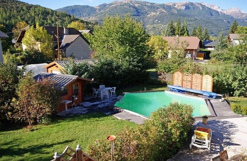 Barcelonnette Villa | House 4*, swimming pool, 6 to 10 pers. cycling, hiking, families, ski, golf