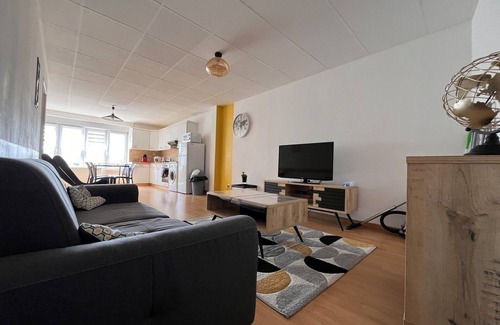 Grand-Fort-Philippe House | House a stone's throw from the seafront
