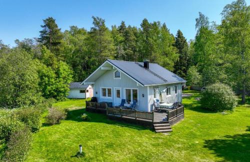 Ostrobothnia House | House and guest house with sauna by the sea