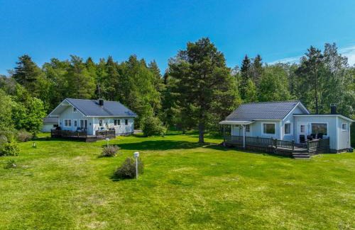 Ostrobothnia House | House and guest house with sauna by the sea