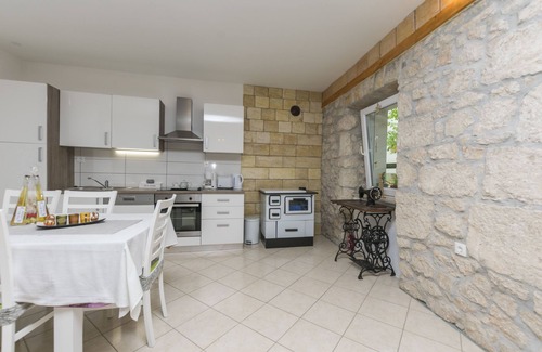 Sestanovac House | House Ante (35071-K1) - Šestanovac