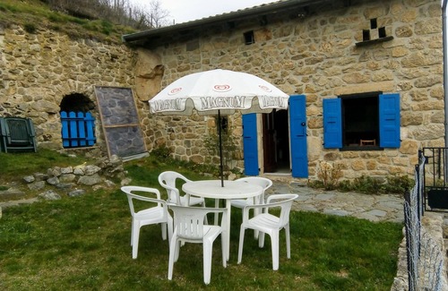 Chaneac House | HOUSE ARDECHE, 80m², COUR Fermée, 6 pers, Unique view