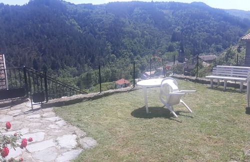 Chaneac House | HOUSE ARDECHE, 80m², COUR Fermée, 6 pers, Unique view