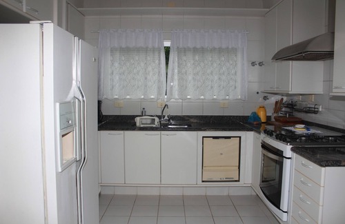 Jardim Marcia House | House at Cond. Bougainville I - Peruíbe - 800m² - With Swimming Pool - High Standard