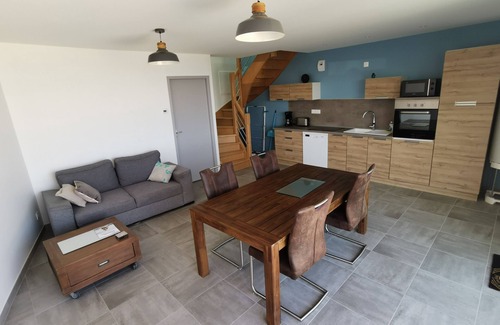 Tourlaville House | House facing the sea and a few steps from the beach