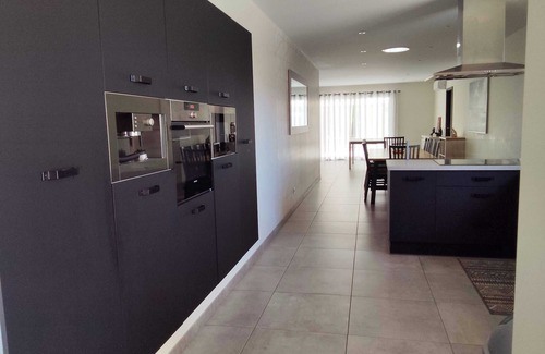 Leon House | House for 8 with private pool