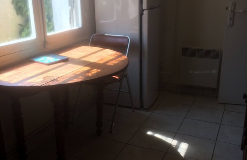 Saint-Hilaire-de-Lusignan House | House in large enclosed garden - pets welcome - quiet and safe