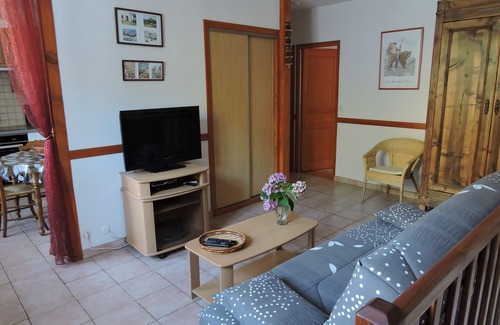 Ustou House | House in beautiful stone walls-a cozy nest in Trein d'Ustou.