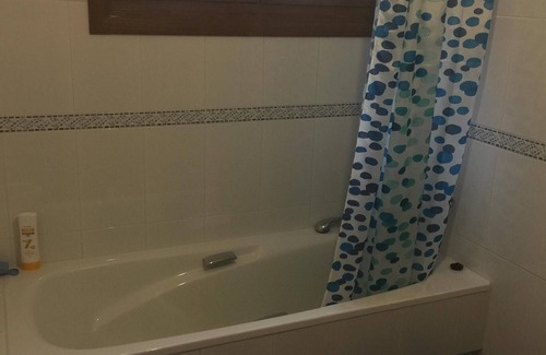 Mino Ski Chalet | House in Costa Miño golf development, La Coruña.