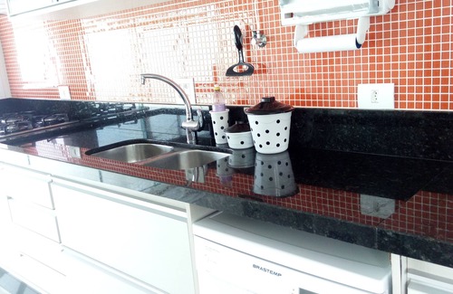 Raul Cury House | House in gated community with full leisure facilities on the seafront, monitored 24 hours a day