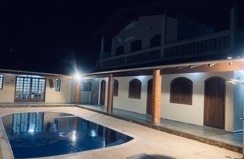 Parque Imperial Condo | House in high standard gated community with natural waterfalls, 1km from the beach