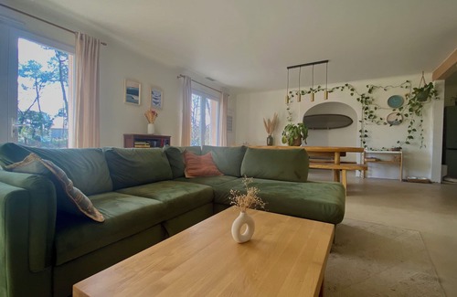 Benesse-Maremne House | House in the heart of the forest