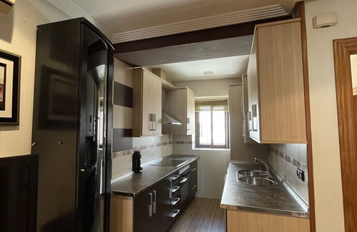 Iznatoraf Apartment | house in the middle