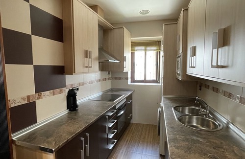 Iznatoraf Apartment | house in the middle