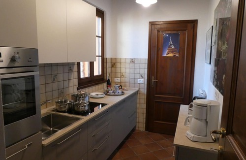 Fornico House | House in the paradise garden above v. Gargnano for individuals u. Children