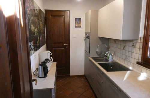 Fornico House | House in the paradise garden above v. Gargnano for individuals u. Children