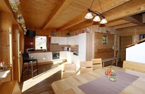 Rohrberg House | House in Zell am Ziller with Panoramic Views